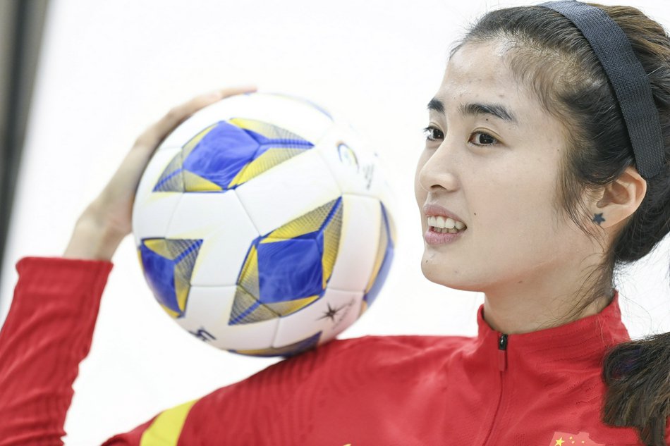 中国女足出写真 美女国门赵丽娜领衔