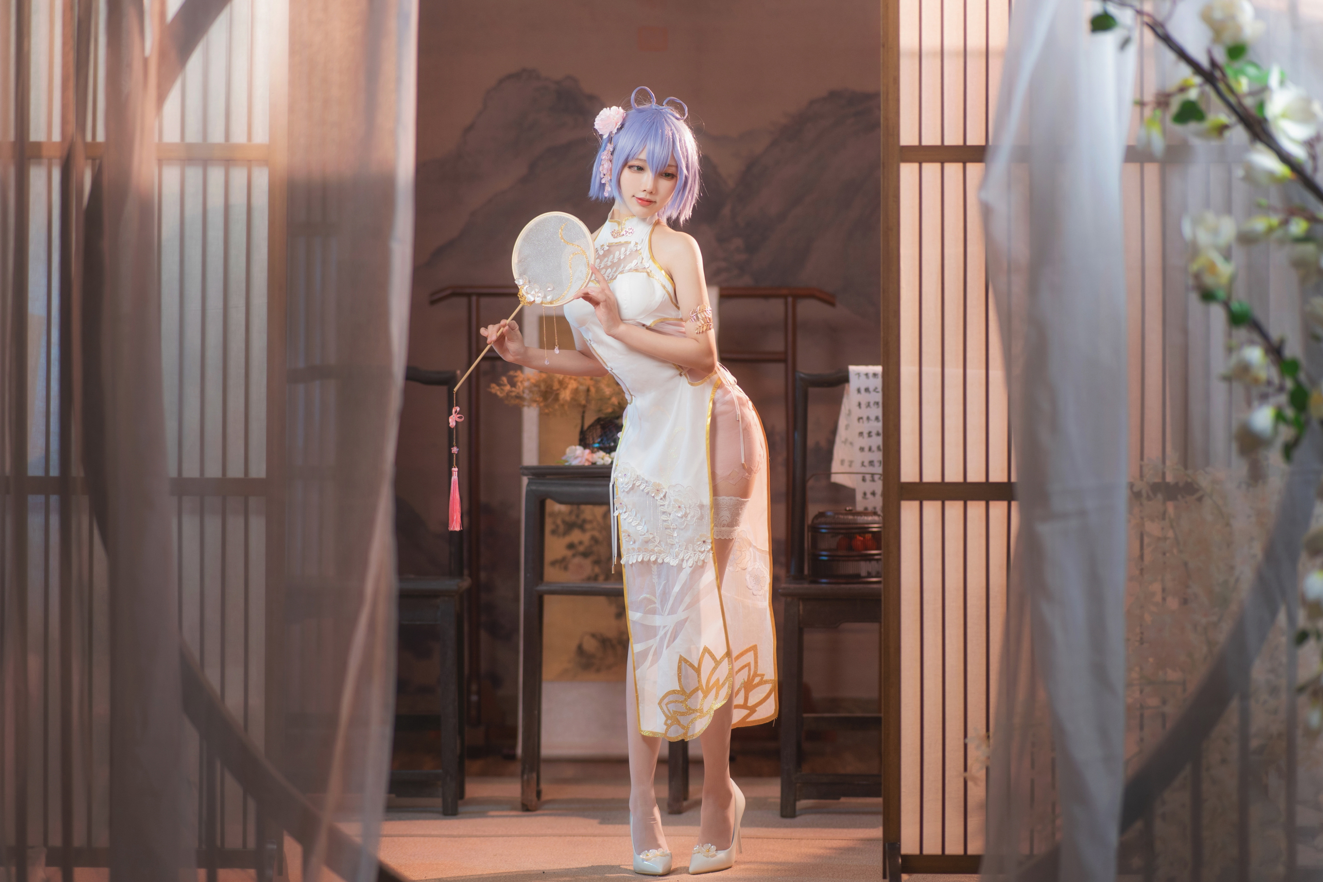 漫展现场,白丝cosplay福利第三十四弹!旗袍洛天依,你喜欢吗?