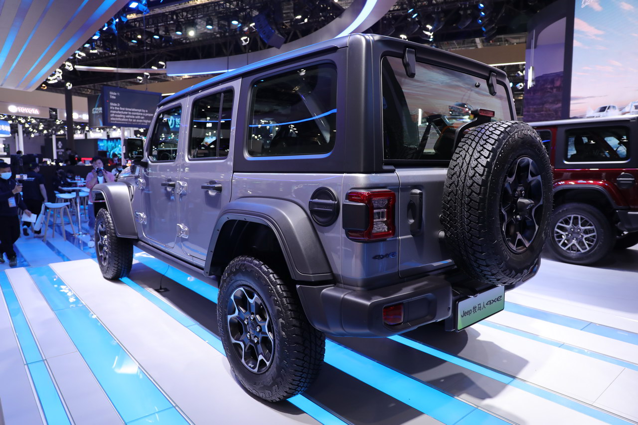 2021上海车展实拍:牧马人4xe