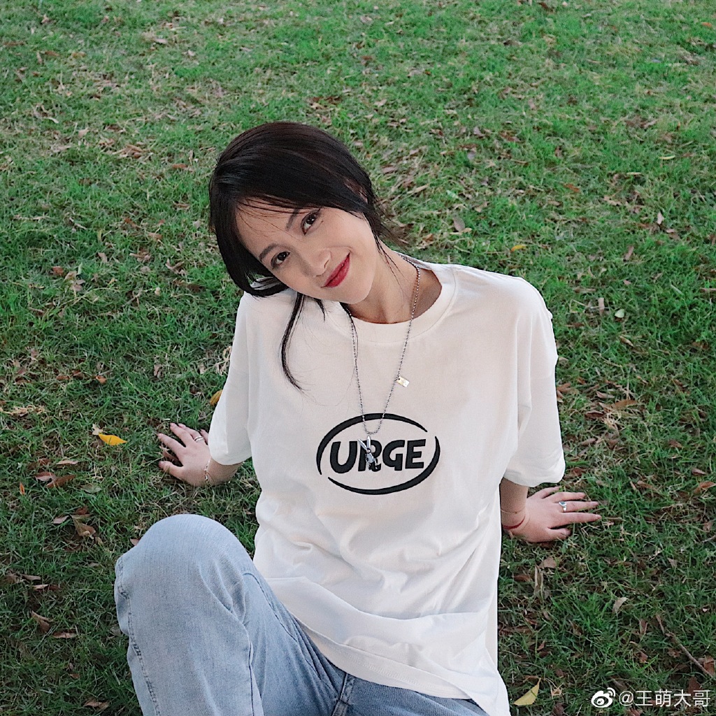 网红美女王萌迷人美照欣赏,很好看啊