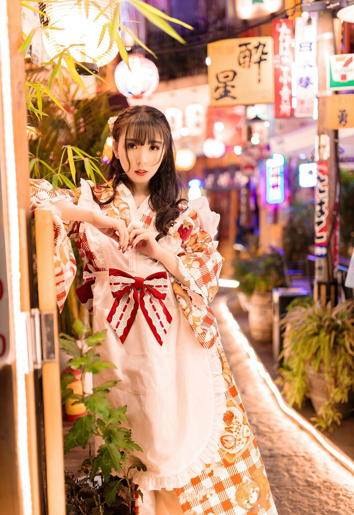 穿和服的小姐姐,第四张的表情让人眼前一亮