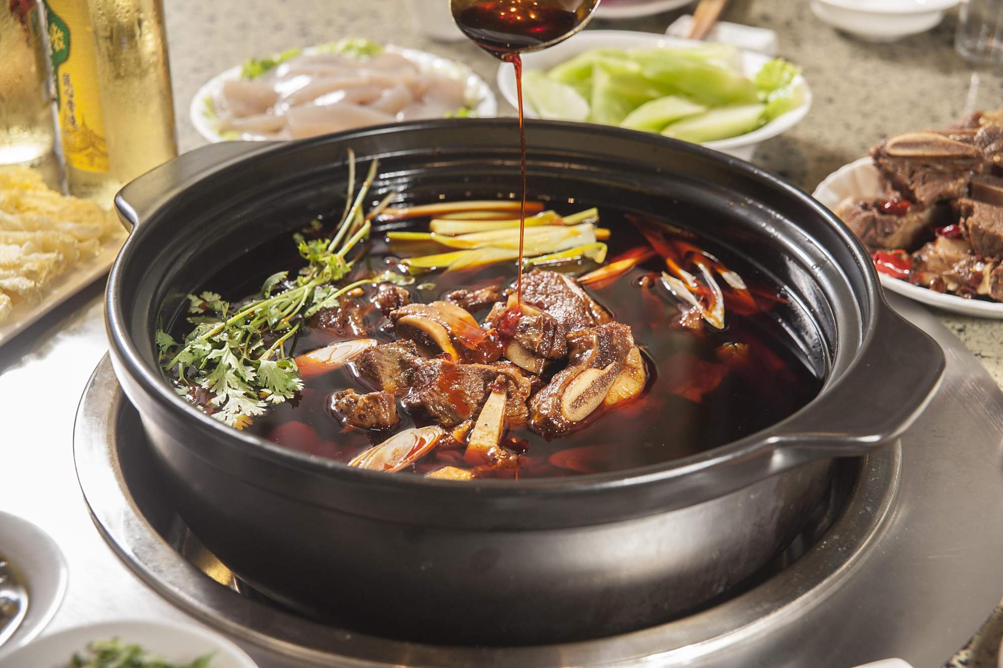 九襄黄牛肉:闻肉香四溢,滋味别样美!