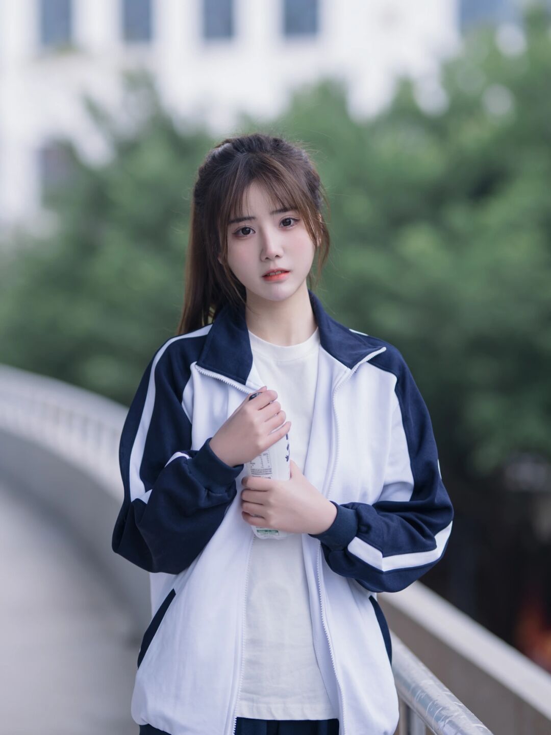 最美校服女生高清图片