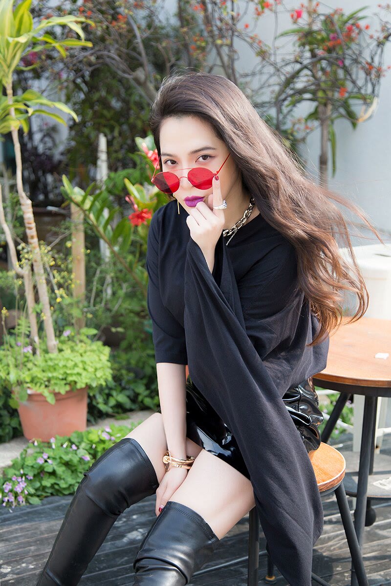 中国流行乐女歌手,影视演员:艾菲