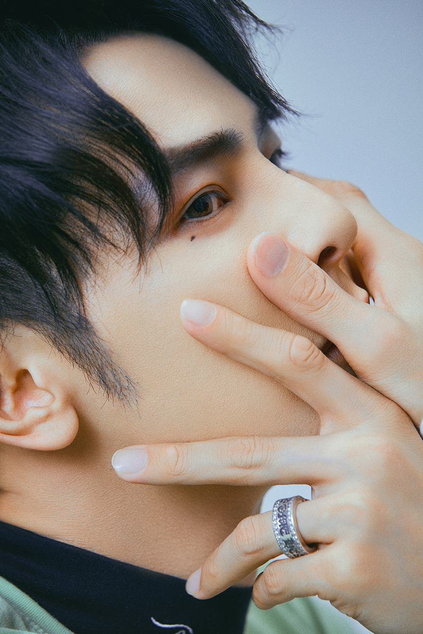 汪东城时尚写真造型,令人瞩目的泪痣,诠释都市流浪记