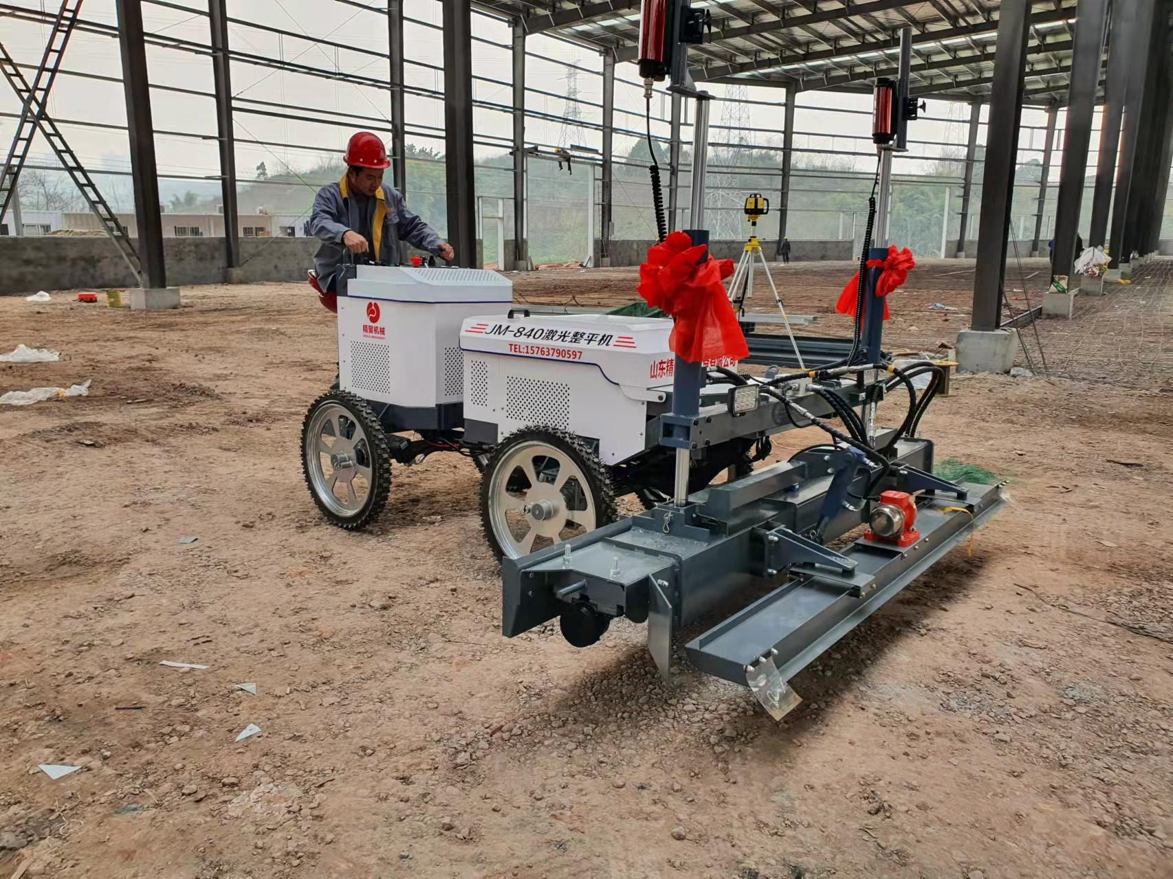 精聚机械生产四轮激光整平机