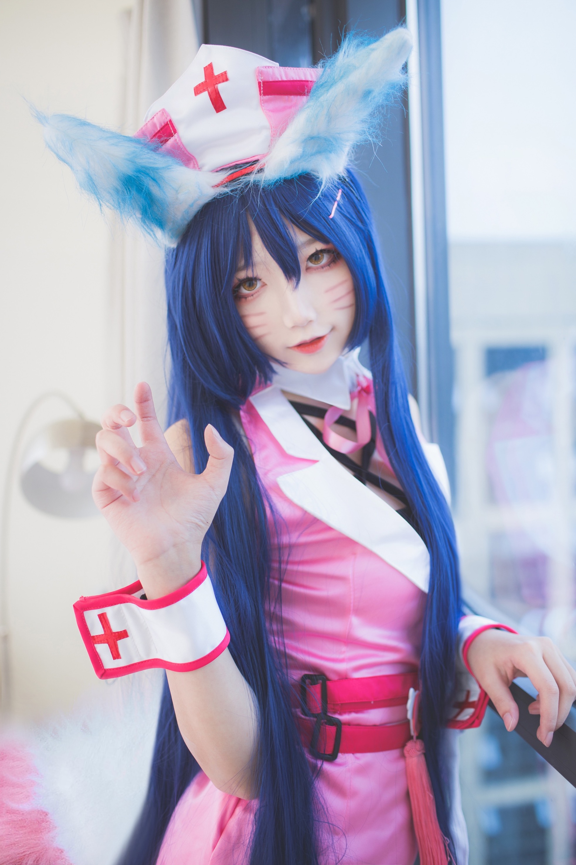 二次元cos丨lol·阿狸护士服丨五鬼百更