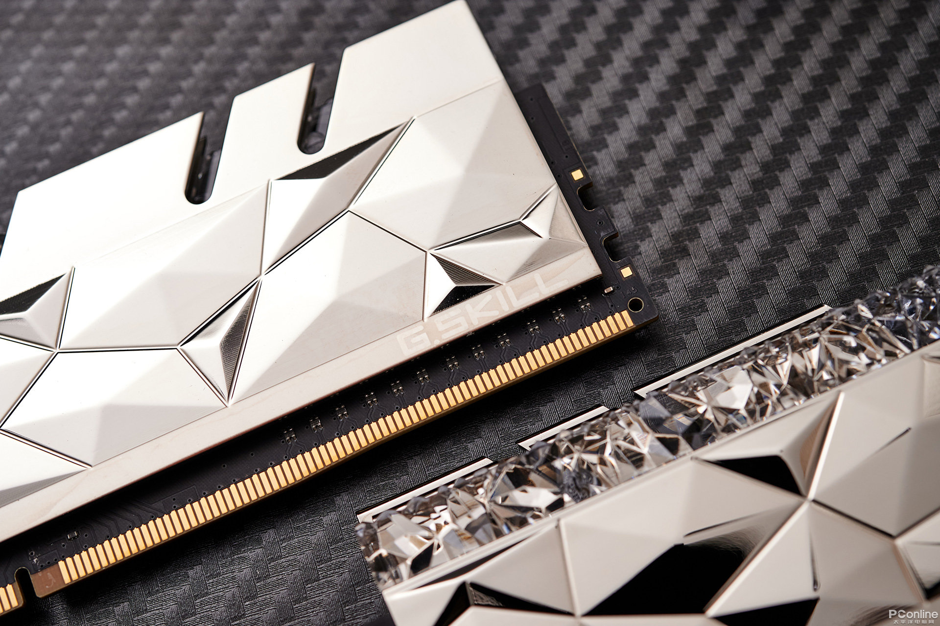 内存界的轻奢品,芝奇皇家戟尊爵版