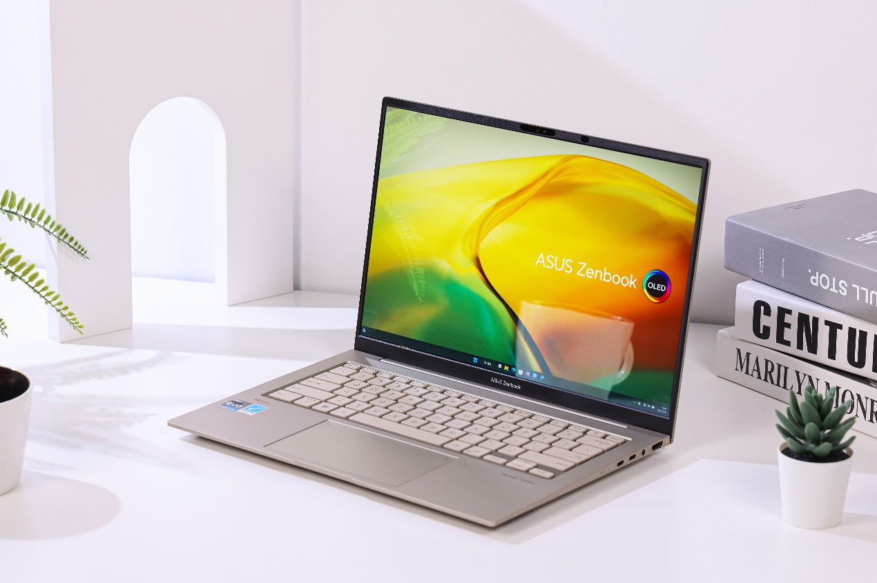 华硕灵耀14 2023 旗舰版轻薄本欣赏:皓沙金新配色,感受石纹之美