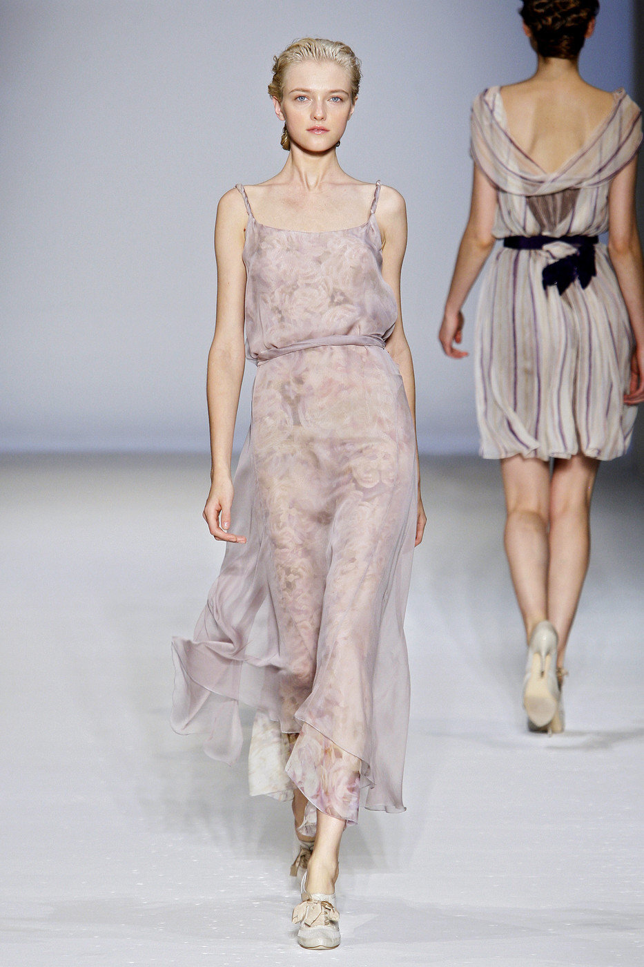 弗拉达·洛丝亚珂娃,俄罗斯超模,洛丽塔风格