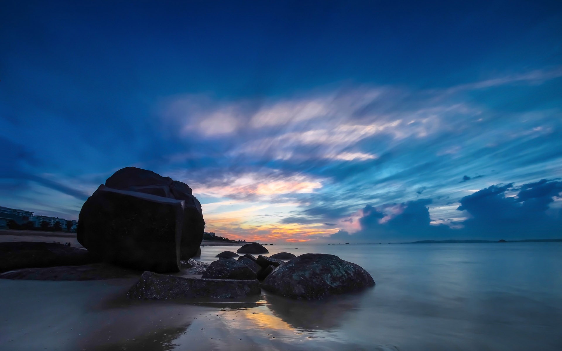 唯美海上日出風景