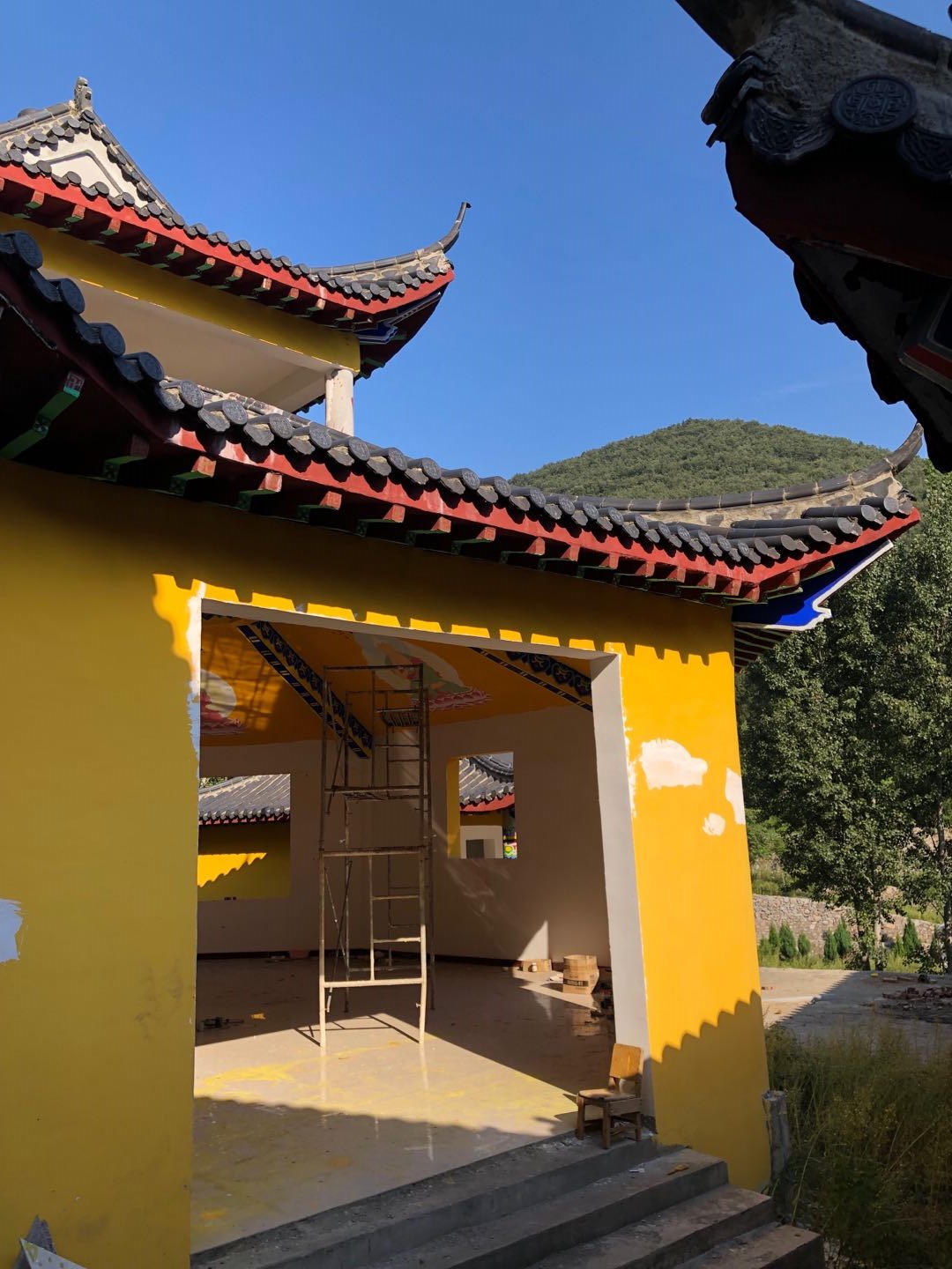 这才是真正的修行人——释迦道场淅川兴国寺僧人亲自劳动建寺实录