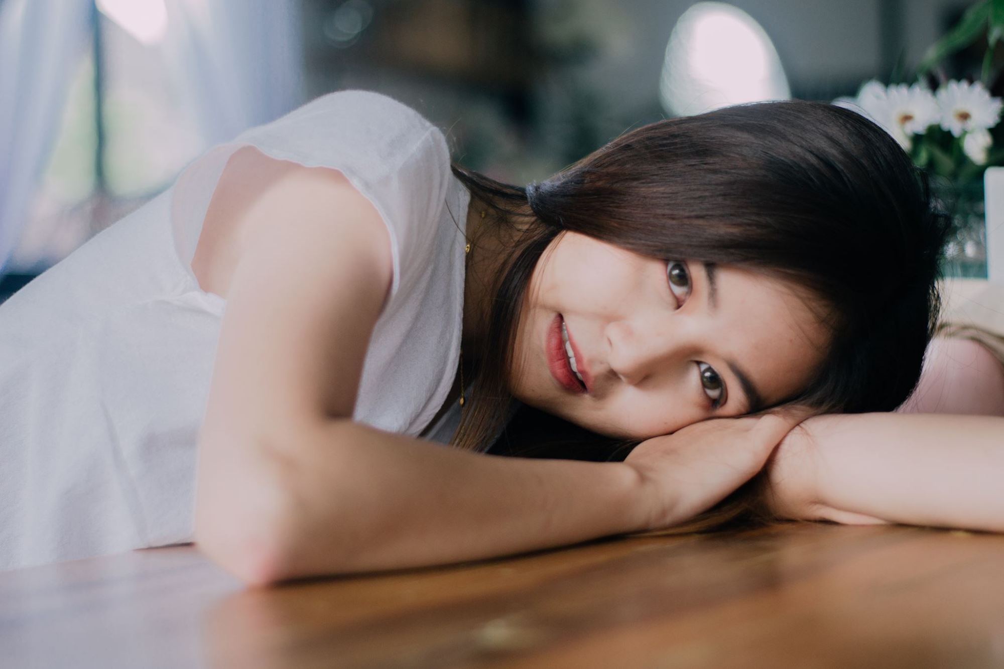 清纯小美女,可爱的婴儿肥,甜美来袭