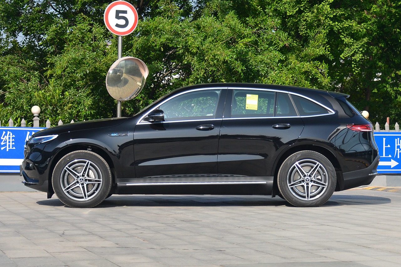 2021款奔驰eqc 400 4matic