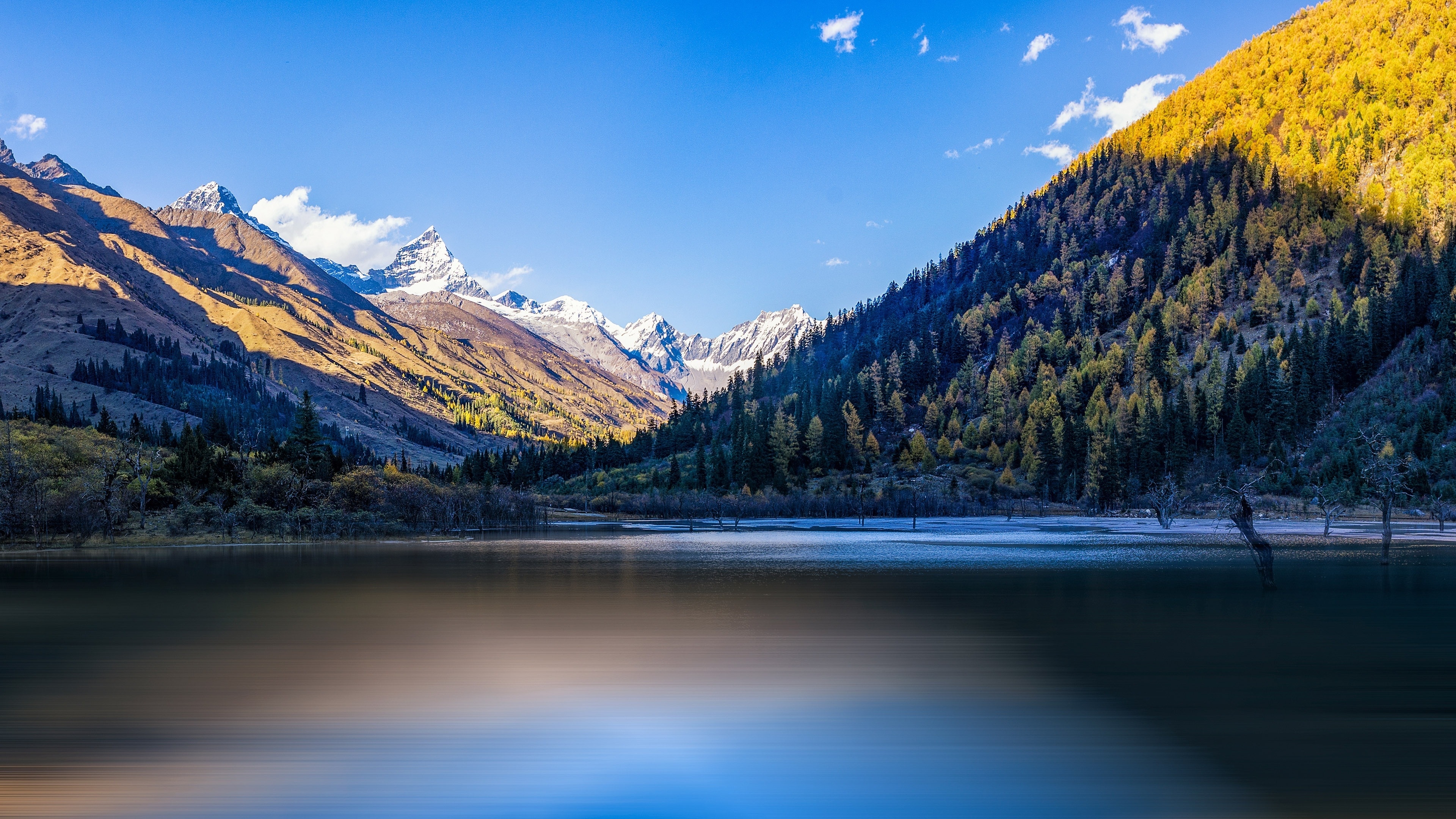 壮丽的山川湖泊壁纸