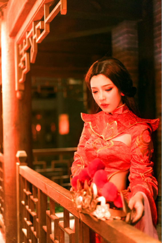 王者荣耀露娜cos,这身嫁衣太美了