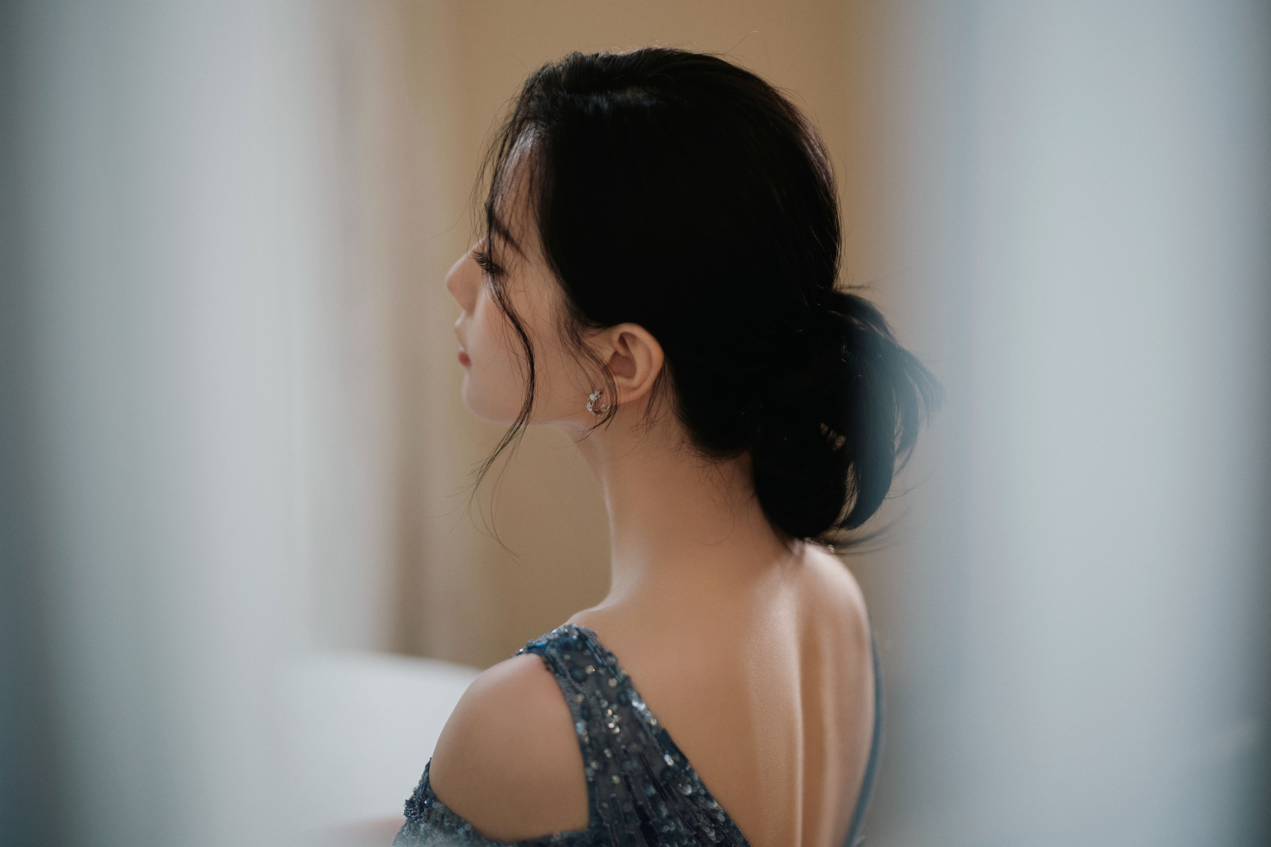 刘诗诗 微博之夜蓝色礼服绝美