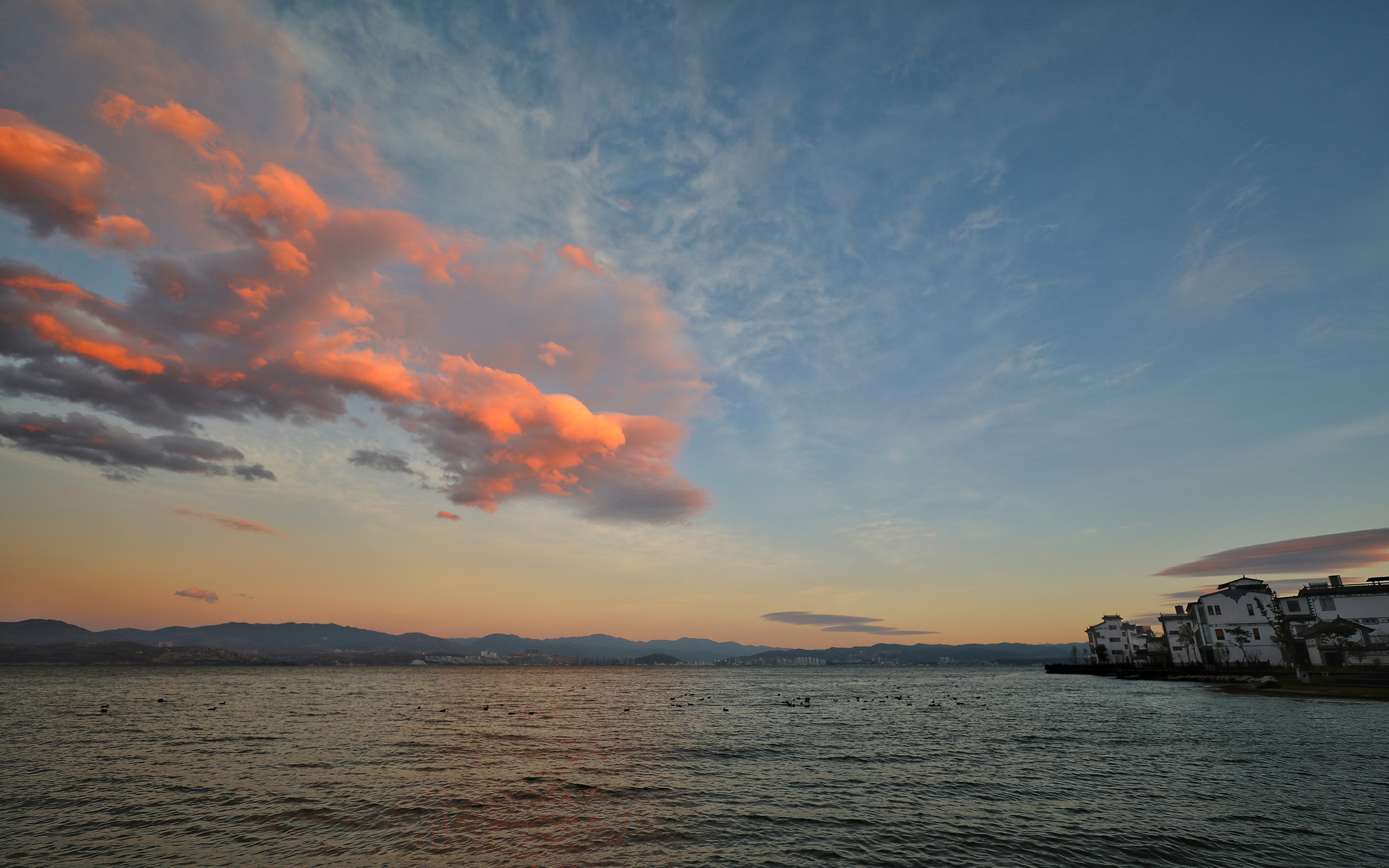 洱海黄昏唯美景色