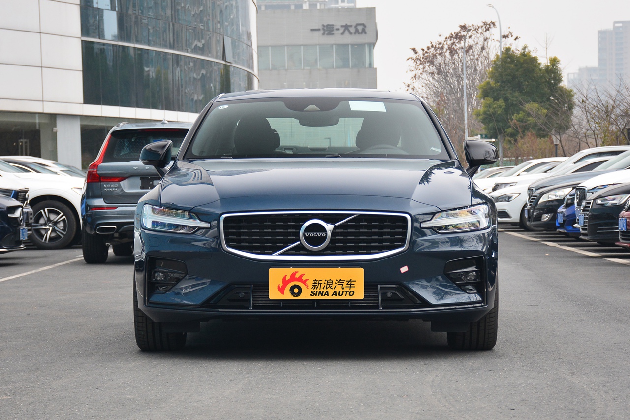 2021款沃尔沃s60 t5智雅运动版