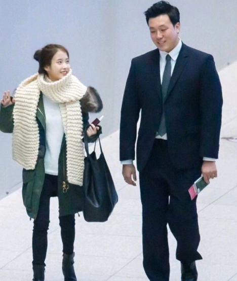 保镖大叔对iu的宠溺日常,真的就是家人一样的存在