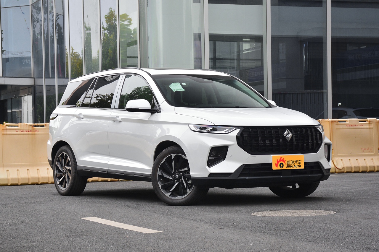 2021款新宝骏rs-7 6座顶配版