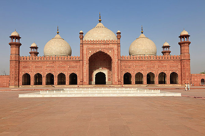 巴基斯坦著名景点,当地最重要的清真寺,巴德夏希清真寺
