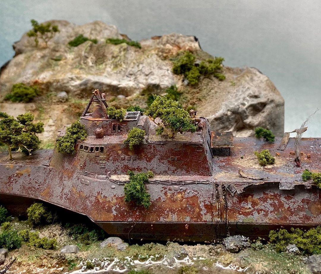 独立级濒海战斗舰残骸 微缩模型版