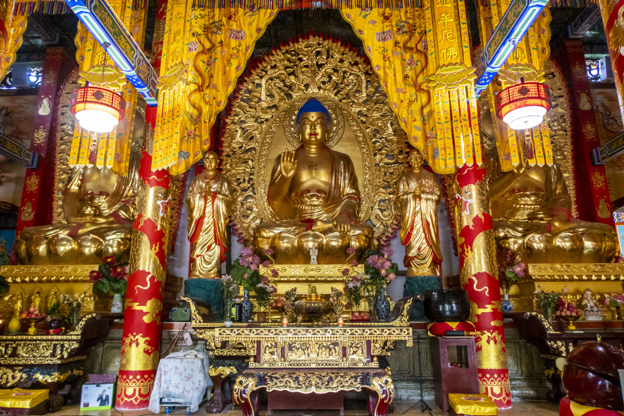 安顺东林寺,一座建筑很有特色的佛寺,香火也旺