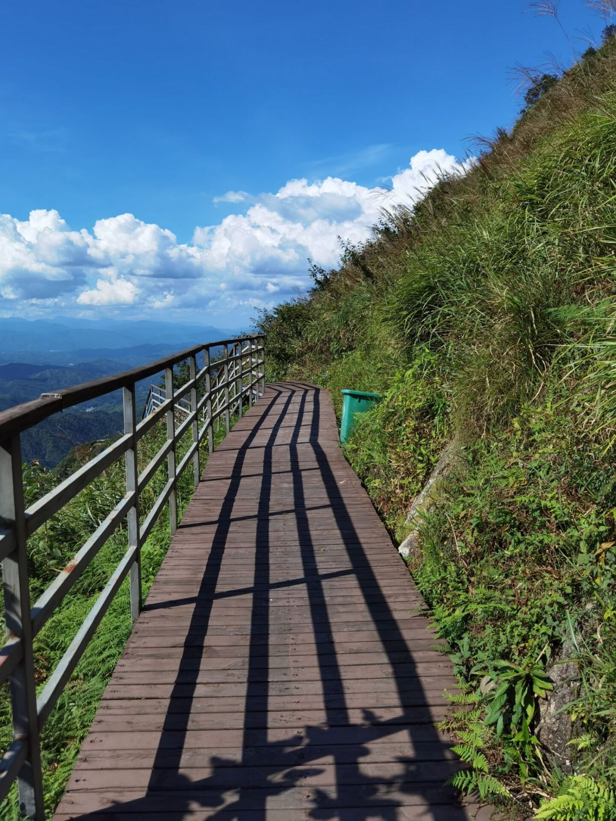 清远金子山,岭南第一险峰,爱情天梯,悬崖栈道,连山县玻璃廊桥