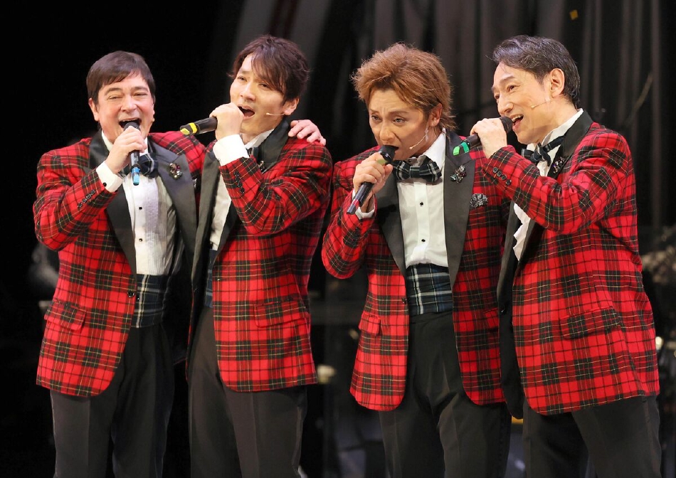 组图:长野博出席音乐剧彩排 v6解散后首次公开露面