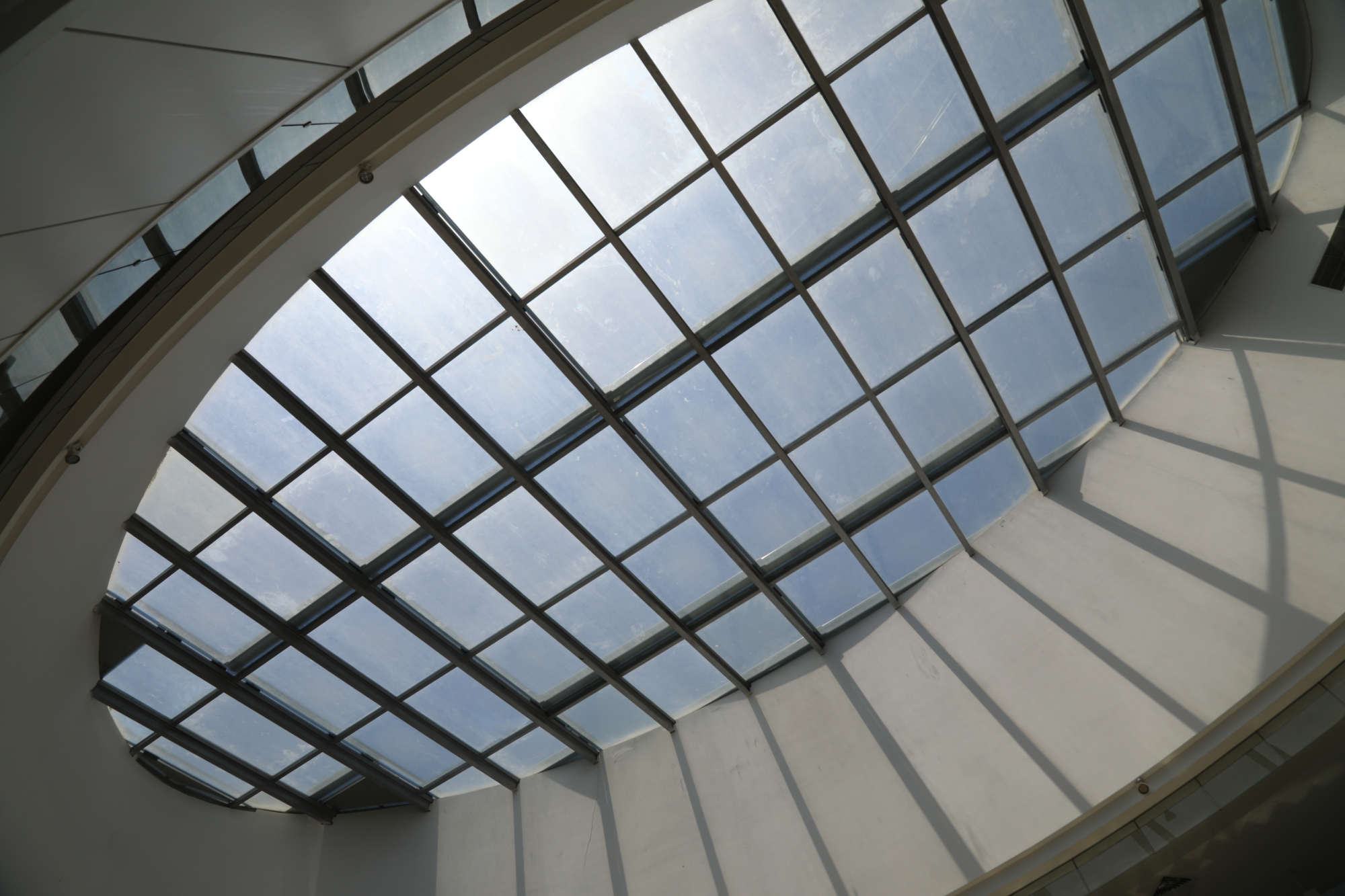 椭圆采光顶室外遮阳