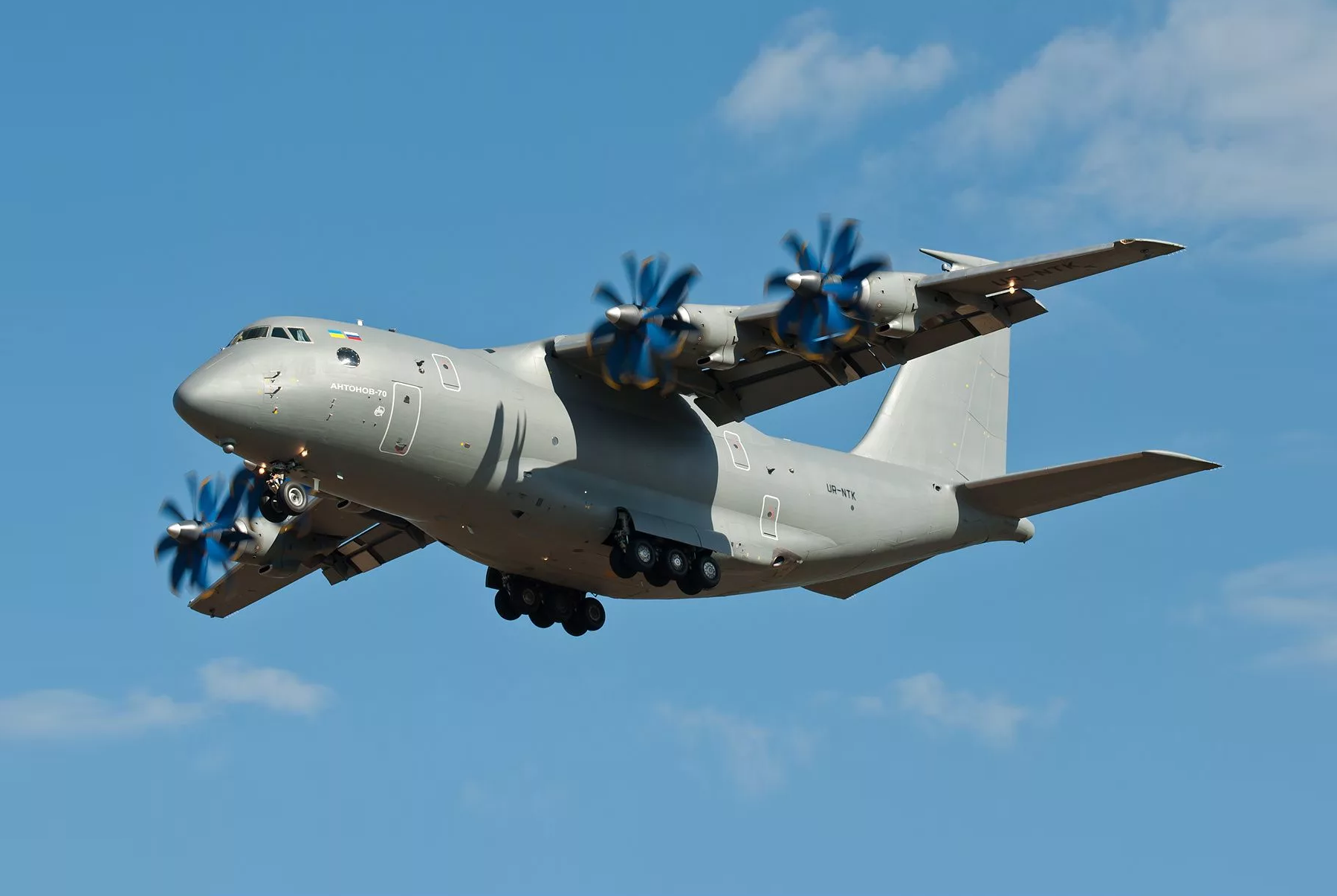 安-70运输机图集