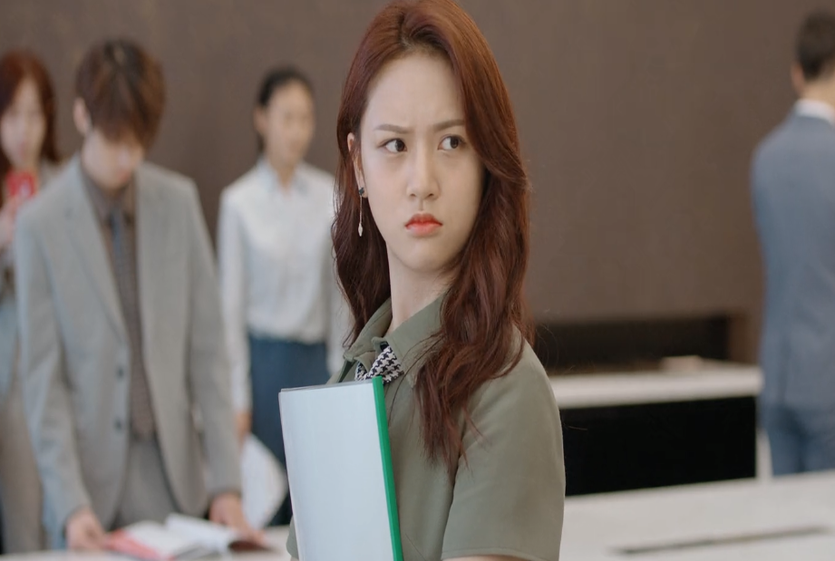 电视剧生活家李楚宁扮演者黄思瑞职业穿搭剧照图片