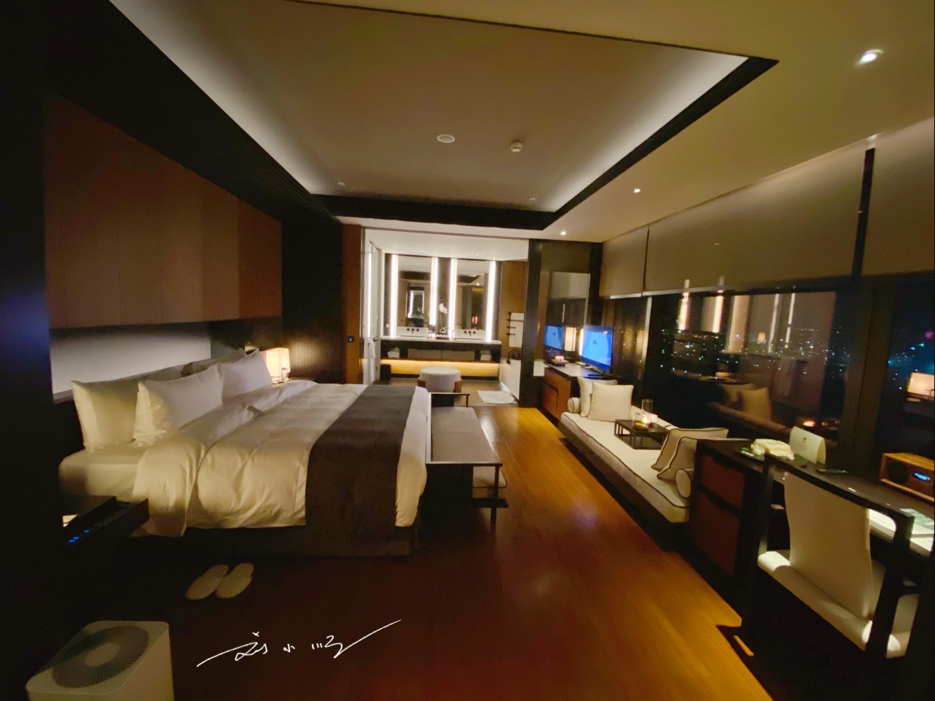 实拍南京涵碧楼,南京市区唯一的"超五星级"酒店,令人叹为观止