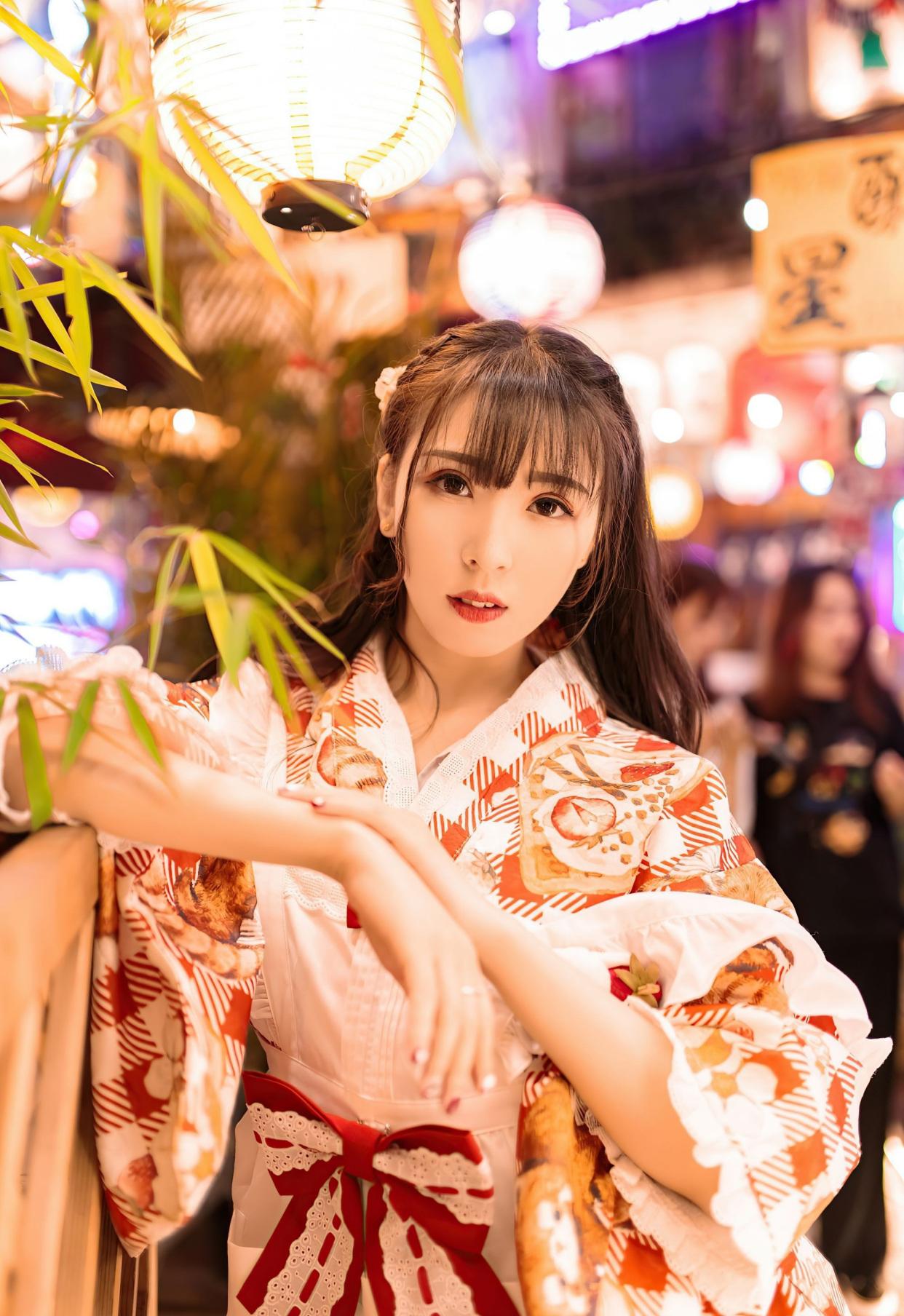 穿和服的小姐姐,第四张的表情让人眼前一亮