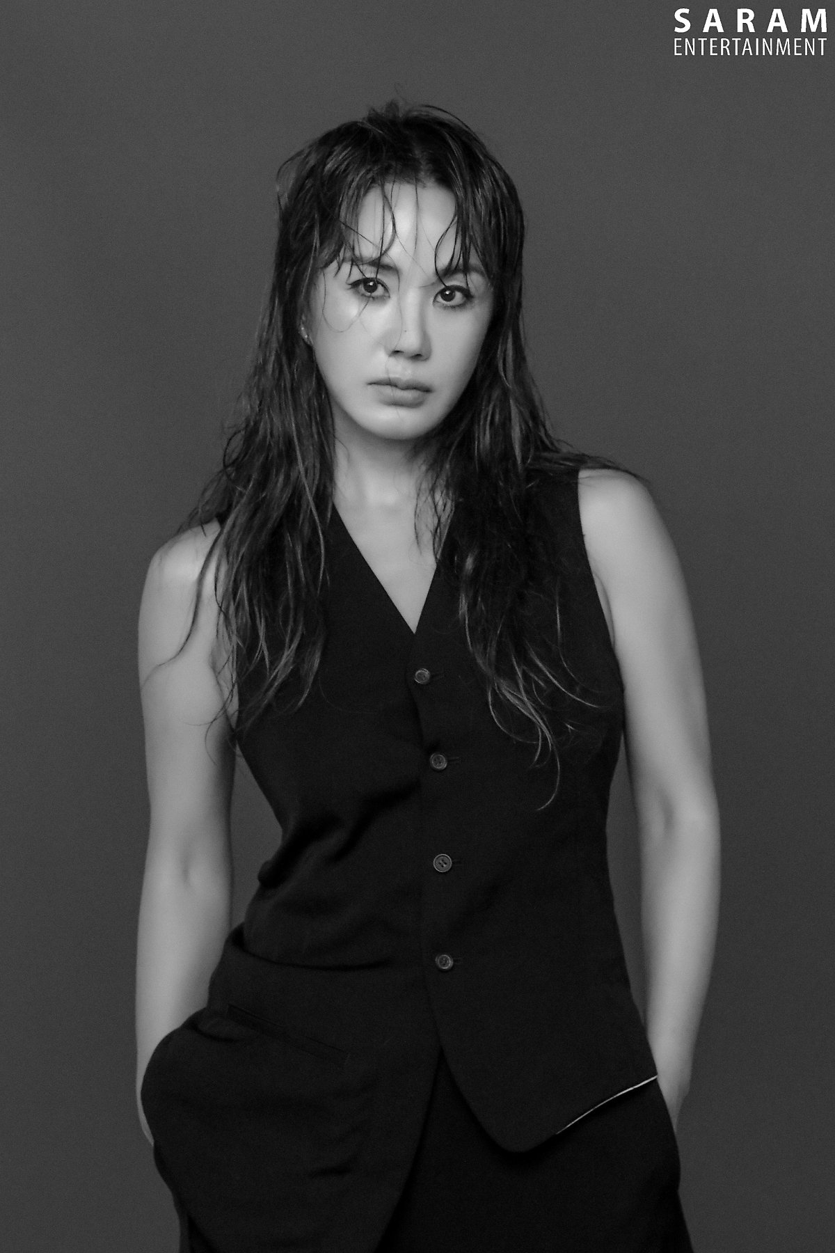 严正花的 画报现场