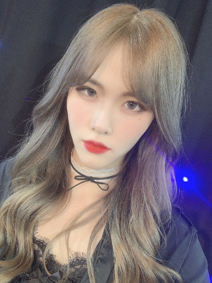 偶像女团gnz48成员王秭歆迷人美照欣赏