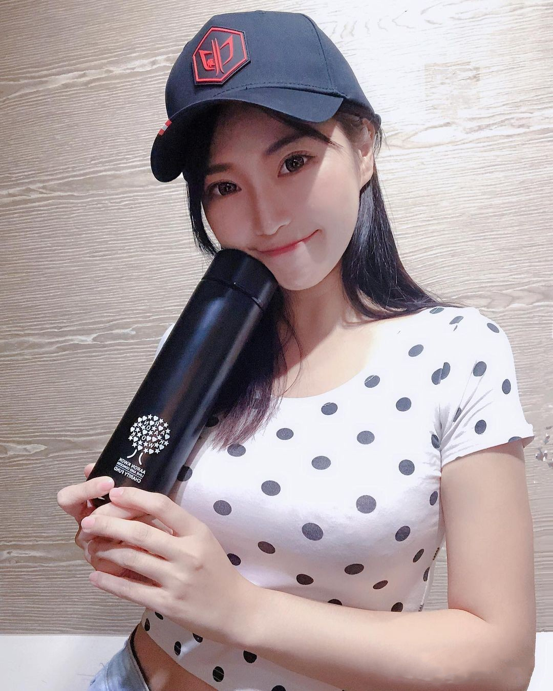 台湾最萌棒球拉拉队美女佳佳,如今改行当平面模特,也是姿色超群