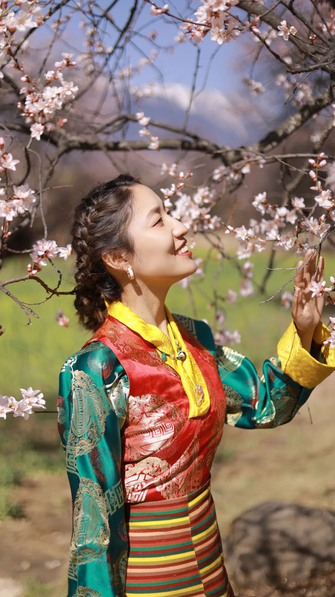 第7届林芝15位桃花仙子