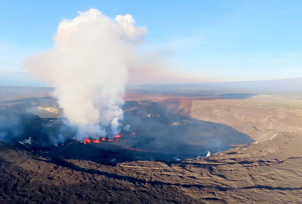 夏威夷基拉韦厄火山今年第三次喷发