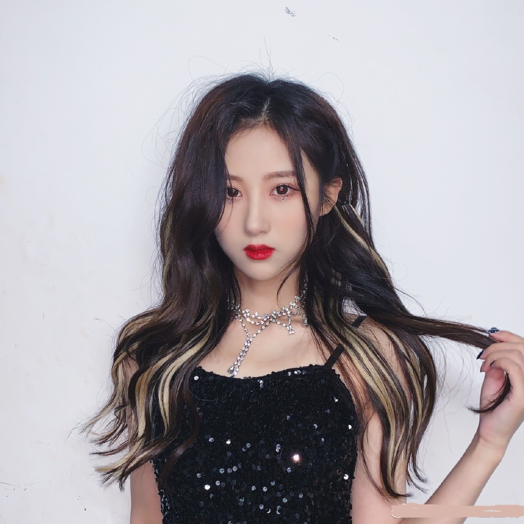 女团snh48成员金莹玥迷人美照欣赏