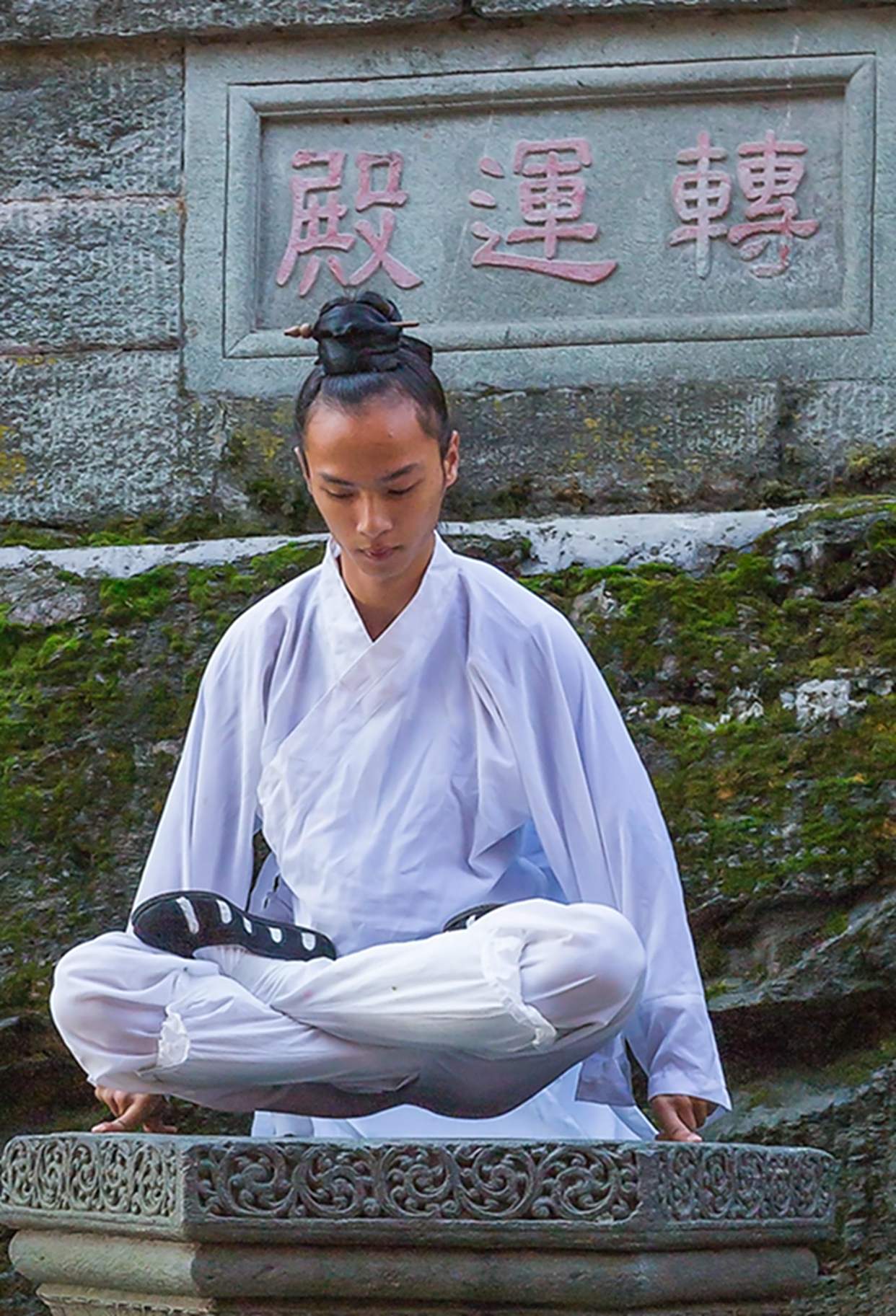 "绝世奇功"二指禅 中国武术绝活的缩影 真功夫在武当