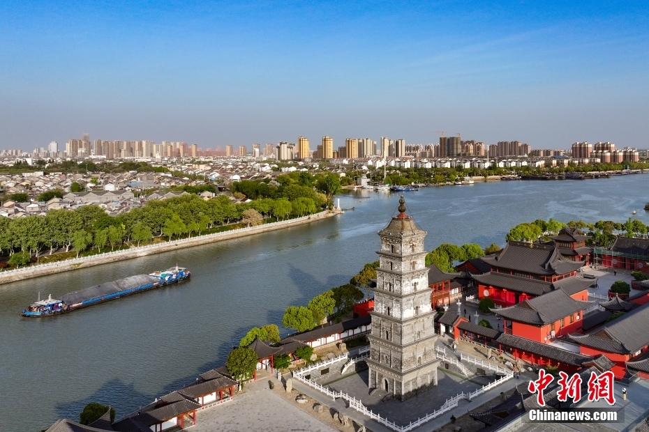 江苏高邮:航拍"一湖两河三堤"自然人文景观