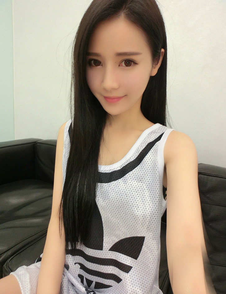 校花美女高清无水印写真日常自拍照片|25图