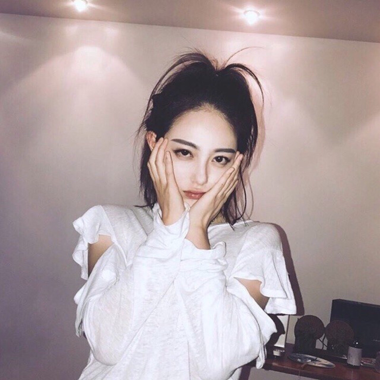 张扬个性又不失时尚,这样的女孩估计会很受欢迎