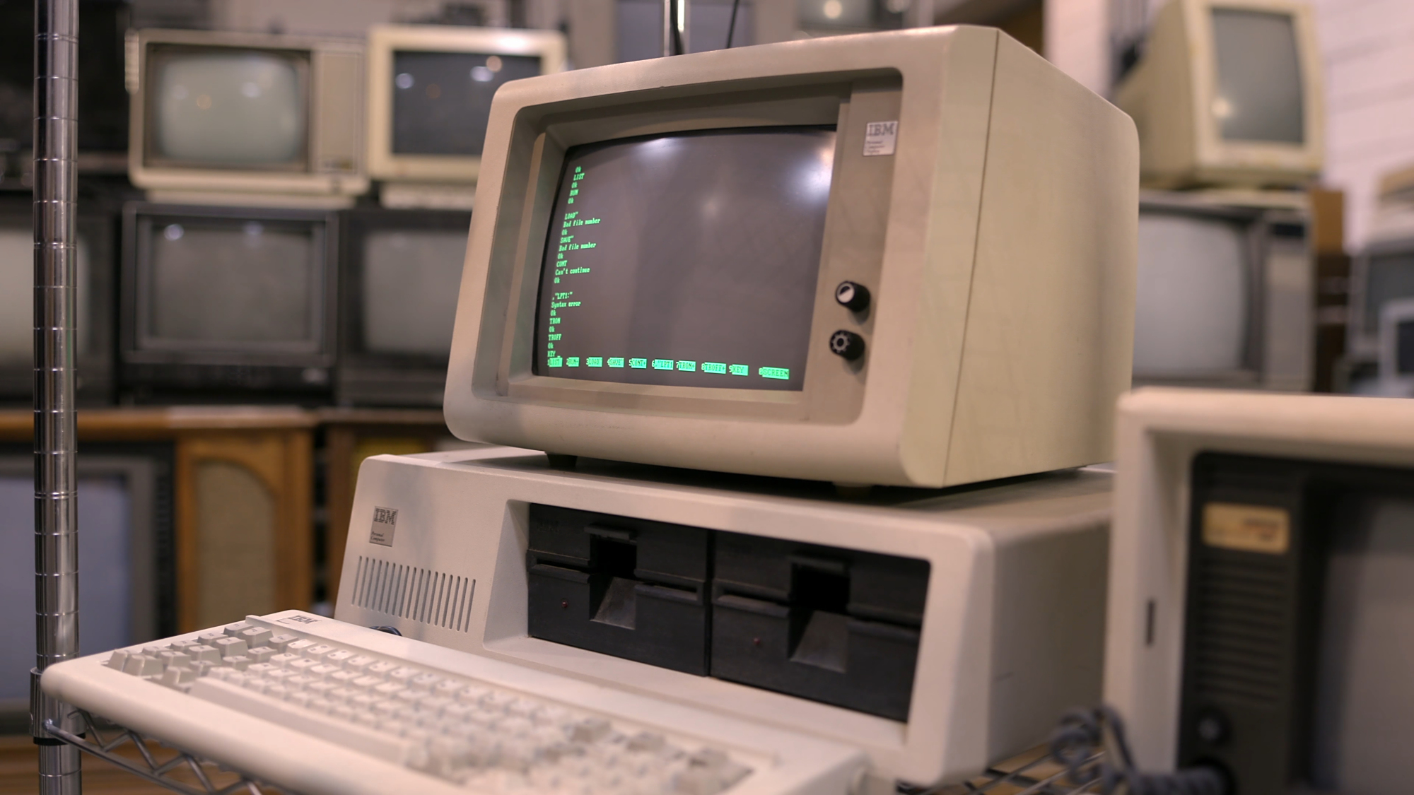 数码科技趣味史:1984年苹果发布麦金塔电脑,规则改变者