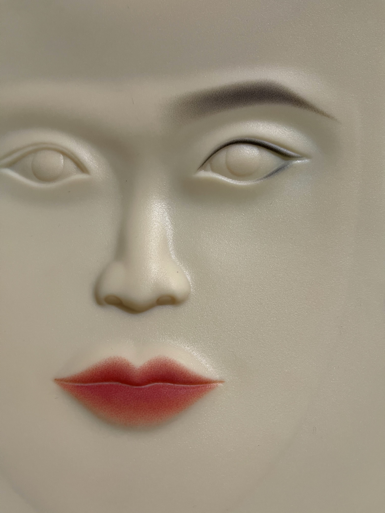 十九匠纹绣-眉眼唇仿皮作品