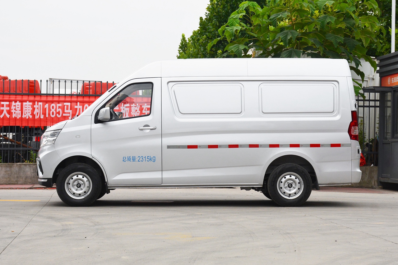 2021款长安睿行m80 1.6l舒适型2座高顶对开门