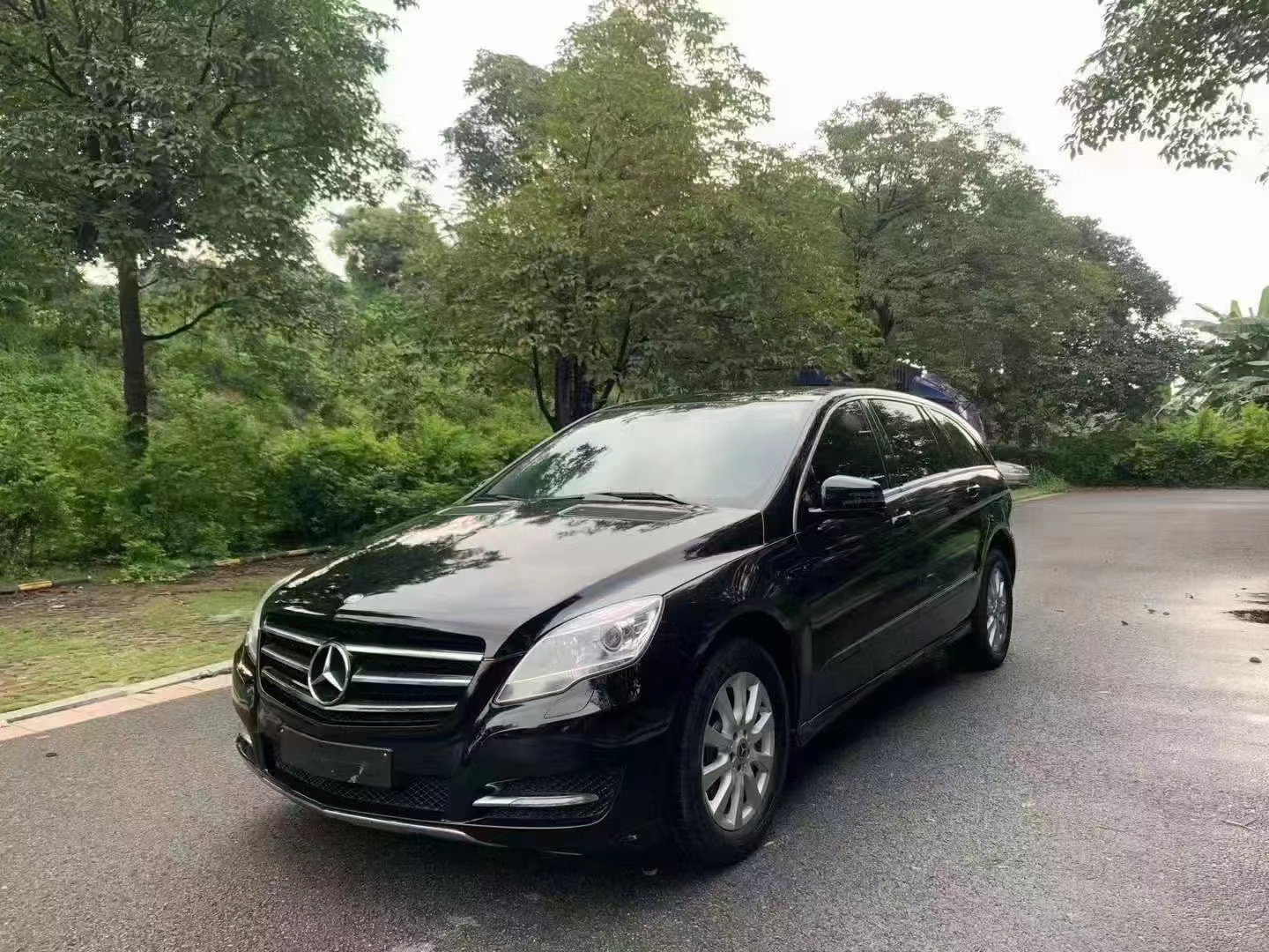 17年奔驰r400全款11.8万,德系车型中唯一一款豪华mpv车型