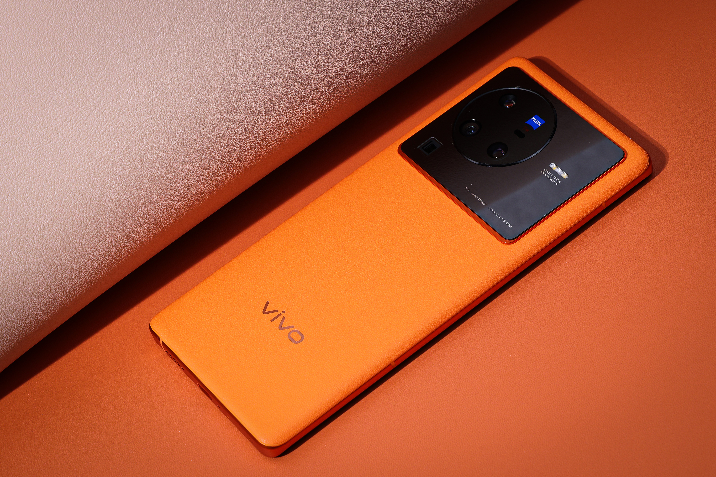 vivo x80 pro图赏:全面升杯的新一代蔡司影像旗舰